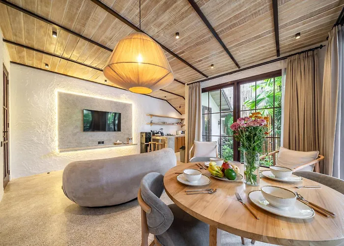 Putri Salju By Evdekimi - Garden Retreat With Pool, Swings & Outdoor Lounge