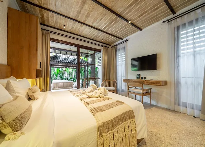Villa Putri Salju By Evdekimi - Garden Retreat With Pool, Swings & Outdoor Lounge *