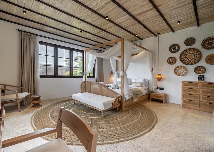 Putri Salju By Evdekimi - Garden Retreat With Pool, Swings & Outdoor Lounge *