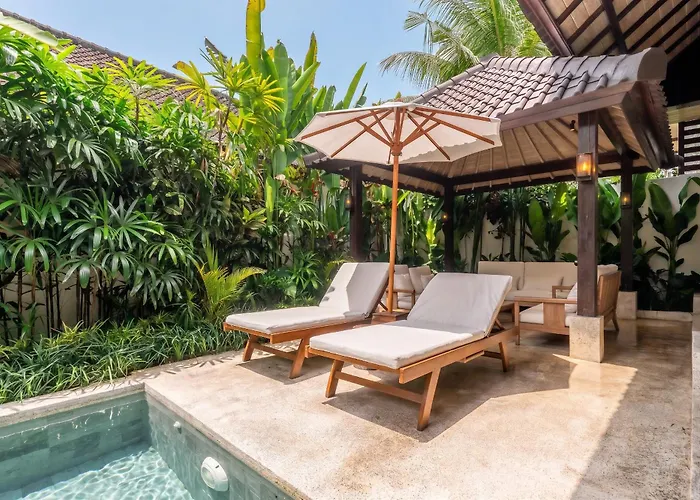 Villa Putri Salju By Evdekimi - Garden Retreat With Pool, Swings & Outdoor Lounge
