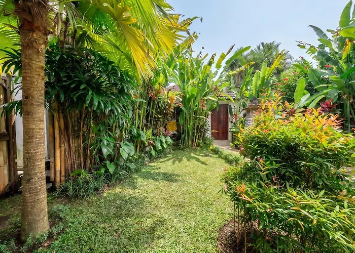 Putri Salju By Evdekimi - Garden Retreat With Pool, Swings & Outdoor Lounge Ubud